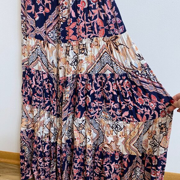 Abel the Label tiered maxi dress small - Picture 3 of 7